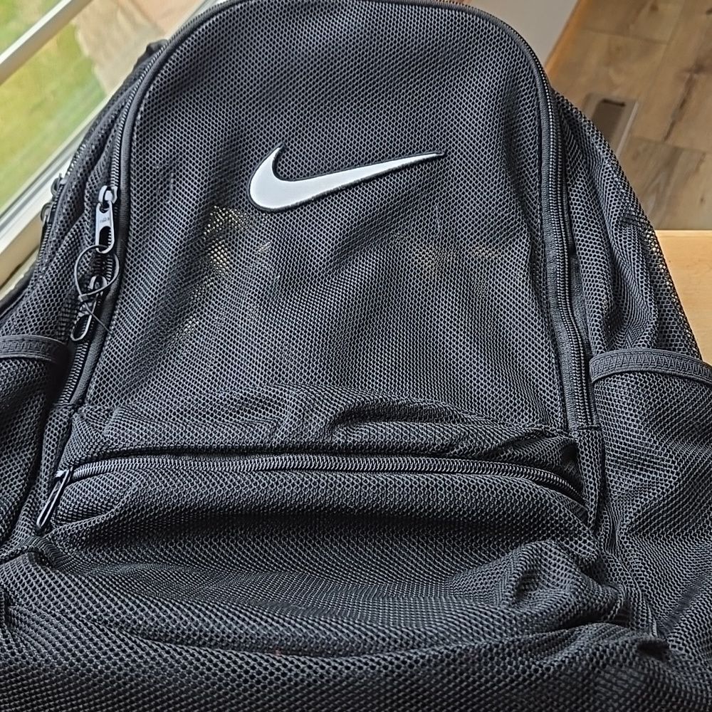 Nike Brasilla Mesh Backpack Black White Logo Swoosh Unisex School Concert Travel - Picture 4 of 16